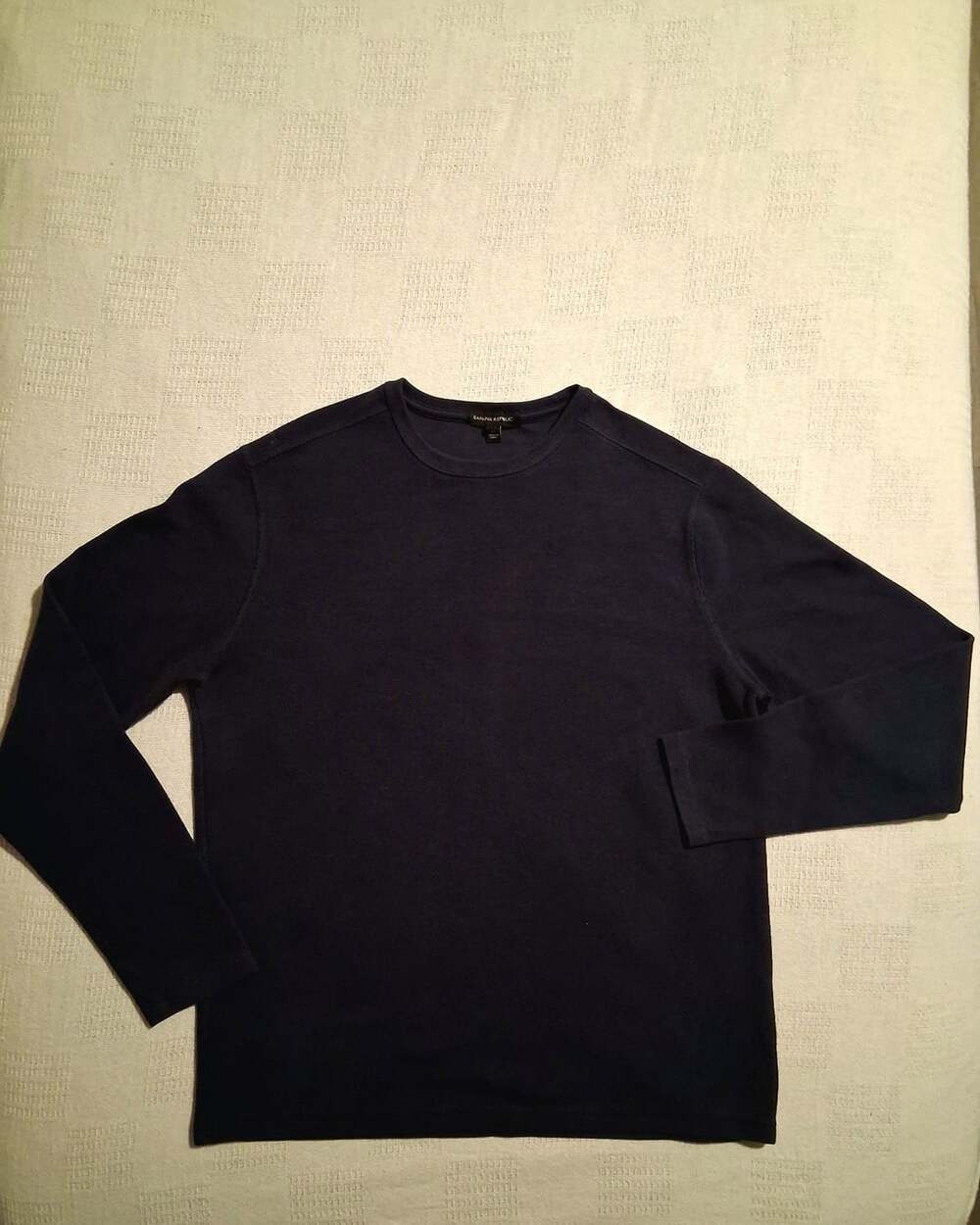 Banana Republic Long Sleeve T-Shirt Size M Navy Blue Crewneck